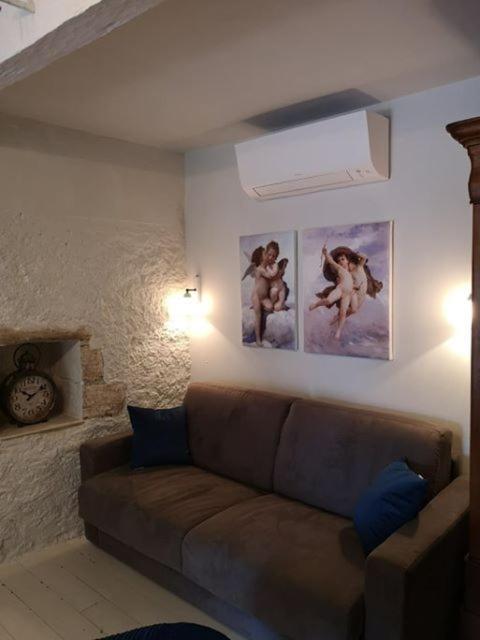 Au Clos Des Anges Saint-Jean-de-Maruejols-et-Avejan ภายนอก รูปภาพ